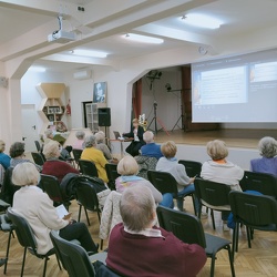 2021_09_22_DS_profilaktyka_zdrowotna_wyklady_prof_Małgorzata_Sobieszczanska_geriatra_oraz_dr_Adrian_Doroszko_kardiolog