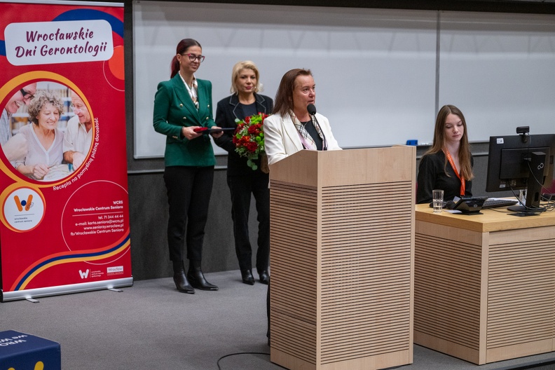 2024.11.15 Dni_Gerontologii_Gezegorz_Rajter (16).jpg